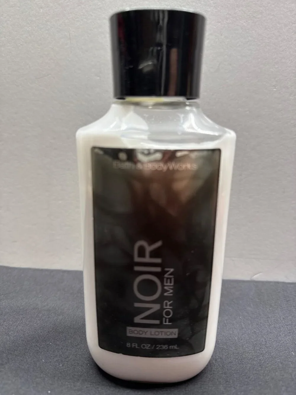 Bath & Body Works Noir For Men Body Lotion 8 Fl Oz / 236 mL Signature Collection